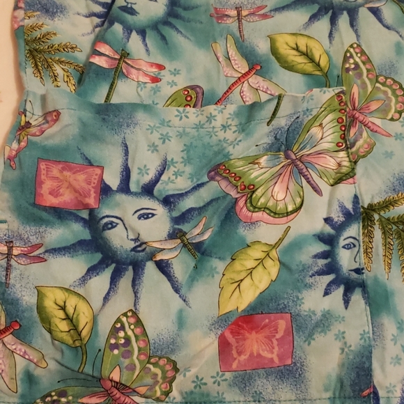 Scrub top - Picture 3 of 4